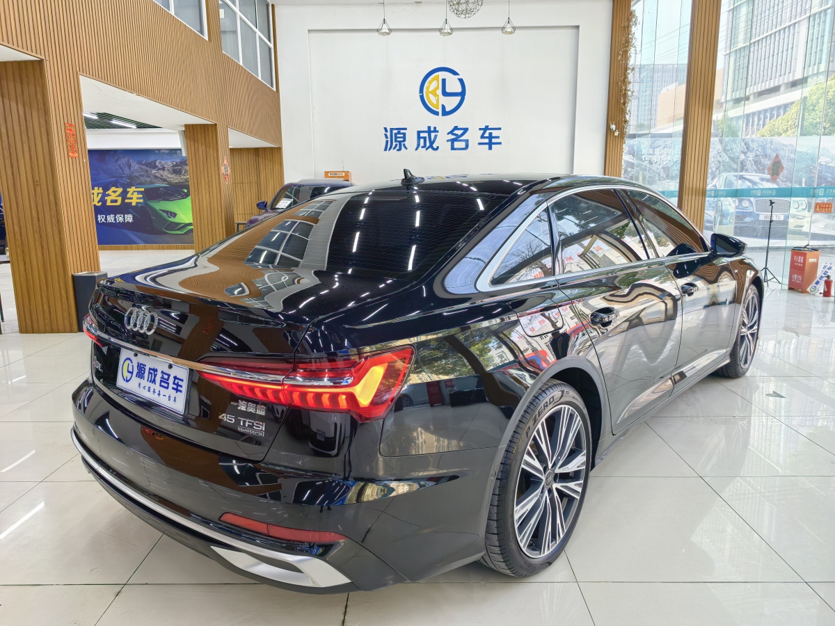 奧迪 奧迪A6L  2024款 45 TFSI quattro 臻選動(dòng)感型圖片