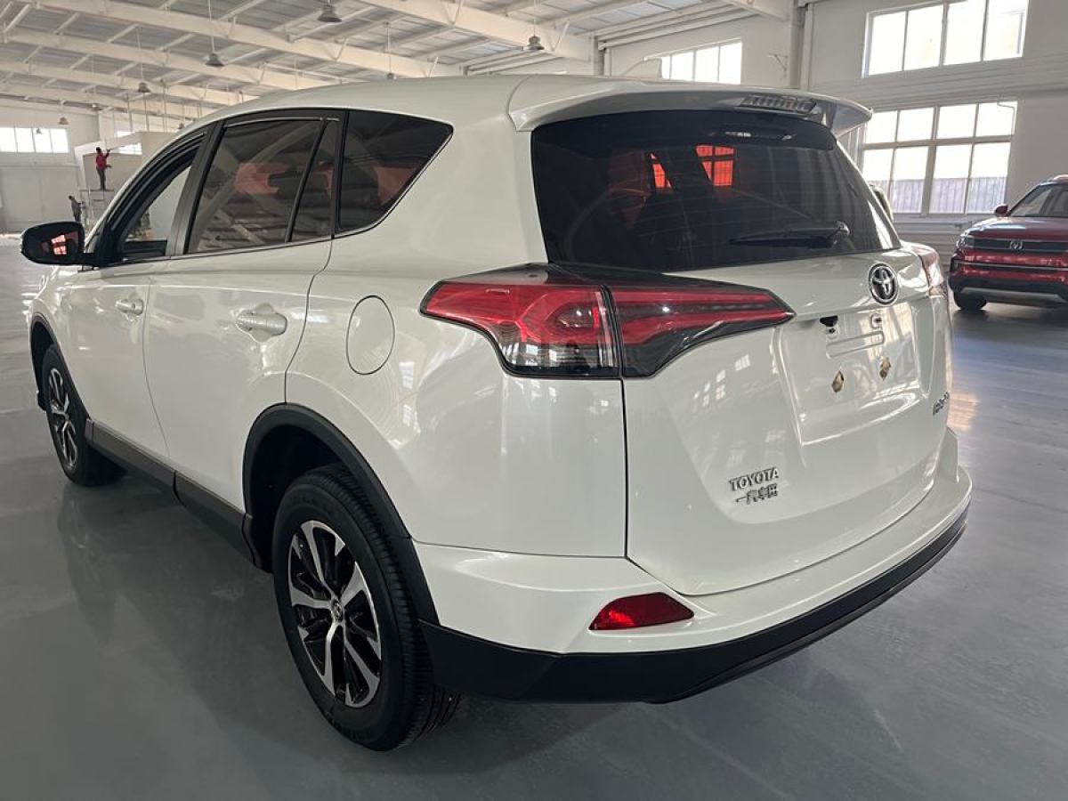 2019年3月豐田 RAV4榮放  2019款 2.0L CVT兩驅(qū)先鋒版 國V