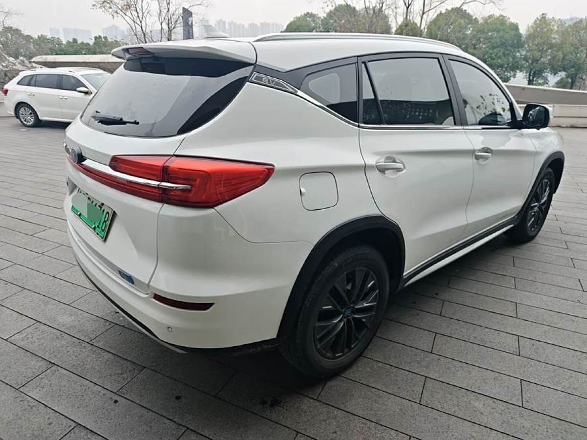 比亞迪 宋新能源  2019款 宋EV500 智聯(lián)領(lǐng)動(dòng)型圖片