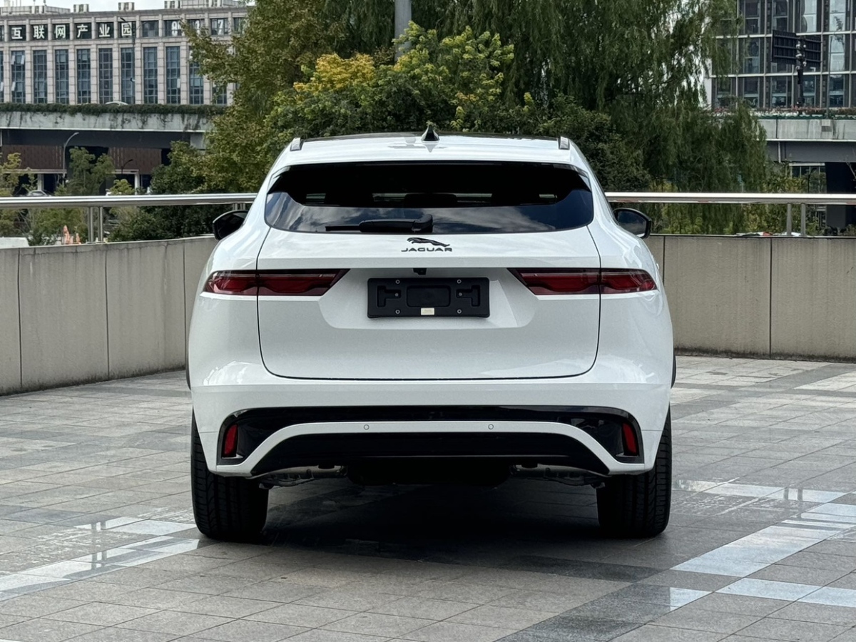 捷豹 F-PACE  2024款 P250 R-Dynamic SE圖片