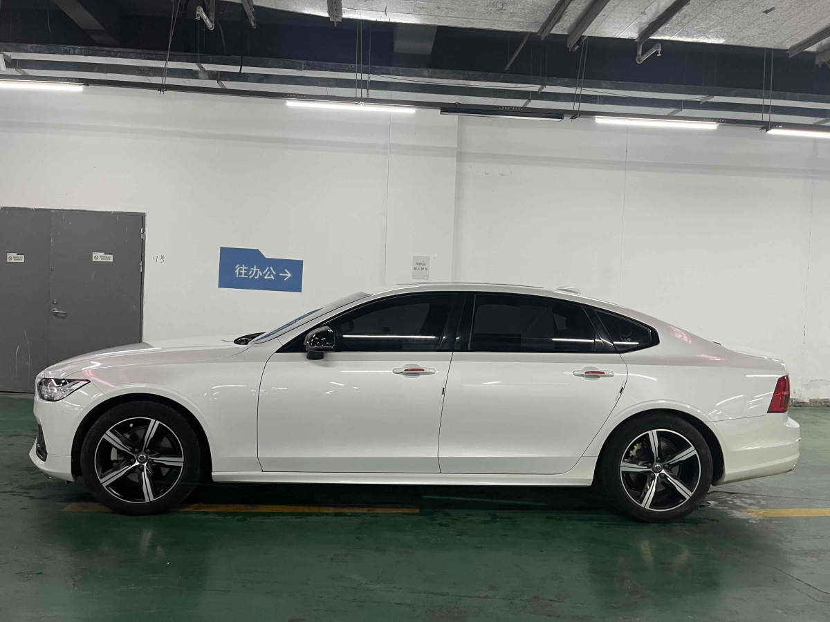 沃爾沃 S90  2020款 改款 T5 智逸運動版圖片