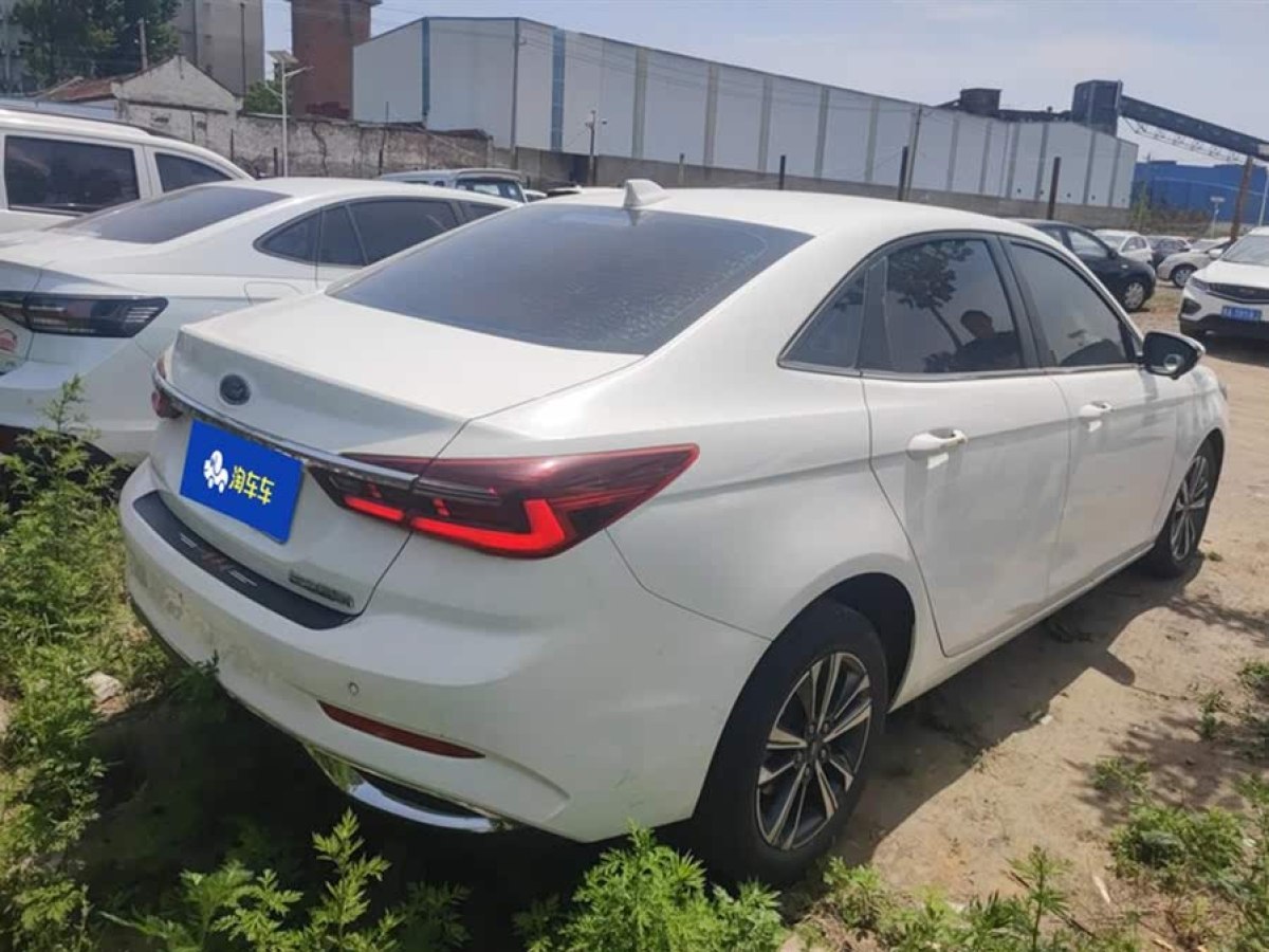 福特 福睿斯  2021款 1.5L 自動鉆石版圖片