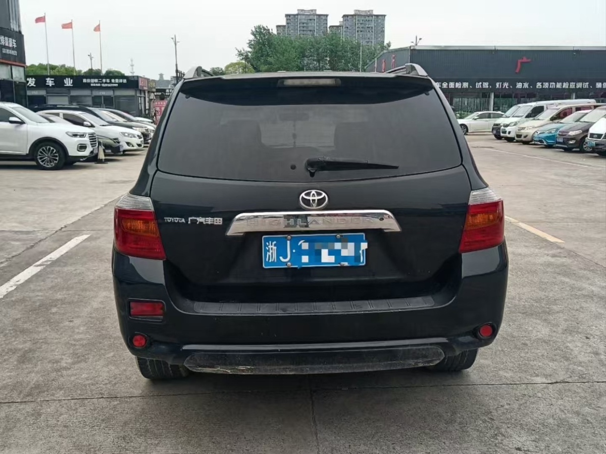 豐田 漢蘭達(dá)  2011款 2.7L 兩驅(qū)7座豪華版圖片