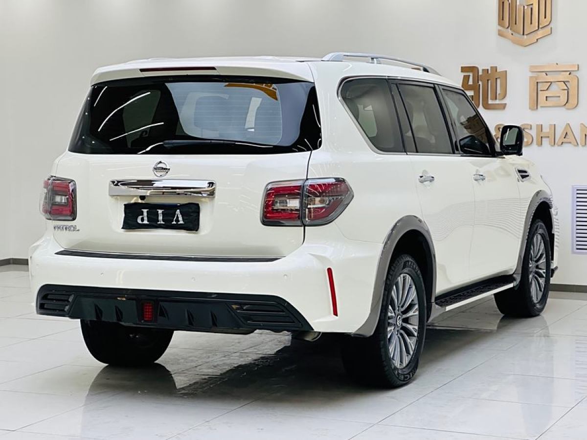 日產(chǎn) 途樂  2018款 4.0L 領英型圖片