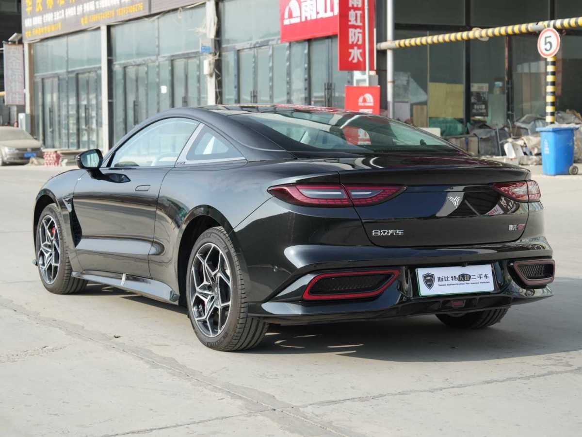 哪吒 哪吒GT  2023款 580 AWD 運(yùn)動(dòng)版圖片