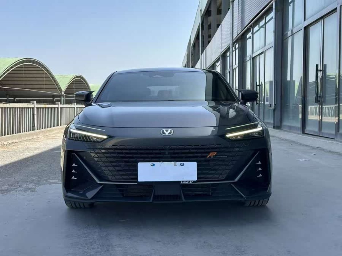 長(zhǎng)安 長(zhǎng)安UNI-V  2022款 1.5T 智慧領(lǐng)航型圖片