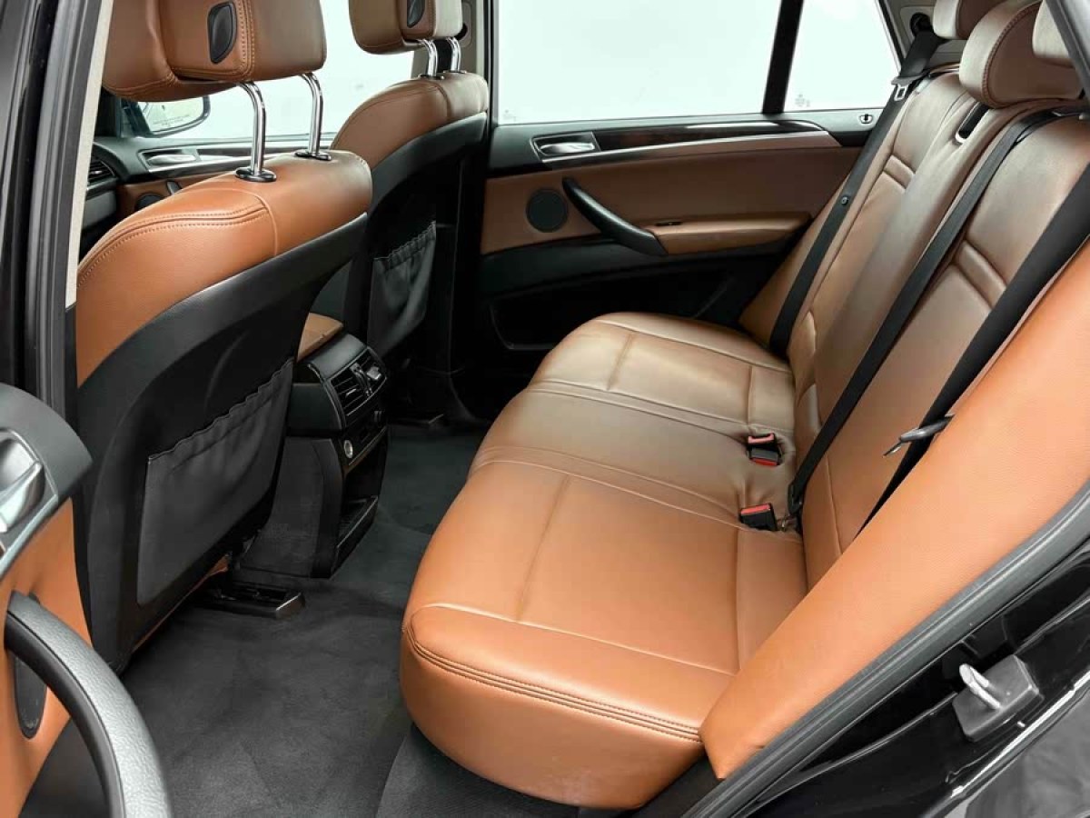 寶馬 寶馬X5  2013款 xDrive35i 領(lǐng)先型圖片