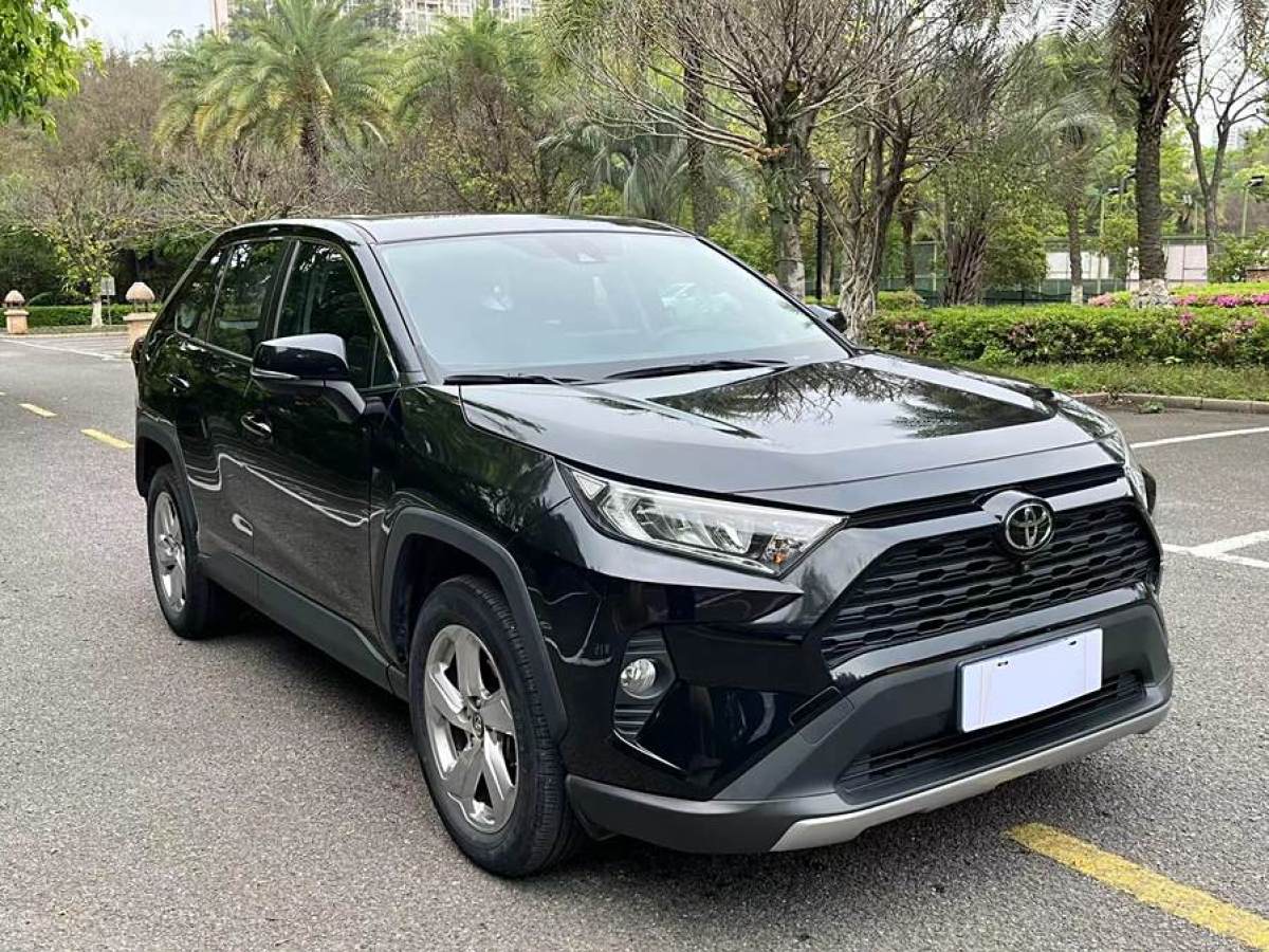 2021年6月豐田 RAV4榮放  2021款 2.0L CVT兩驅(qū)風(fēng)尚版