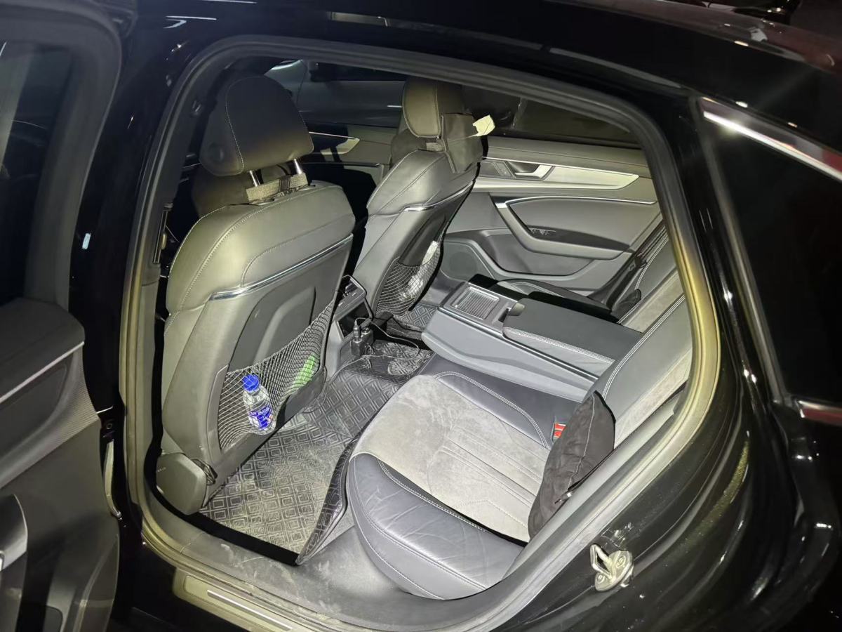 奧迪 奧迪A6L  2021款 45 TFSI 臻選動感型圖片
