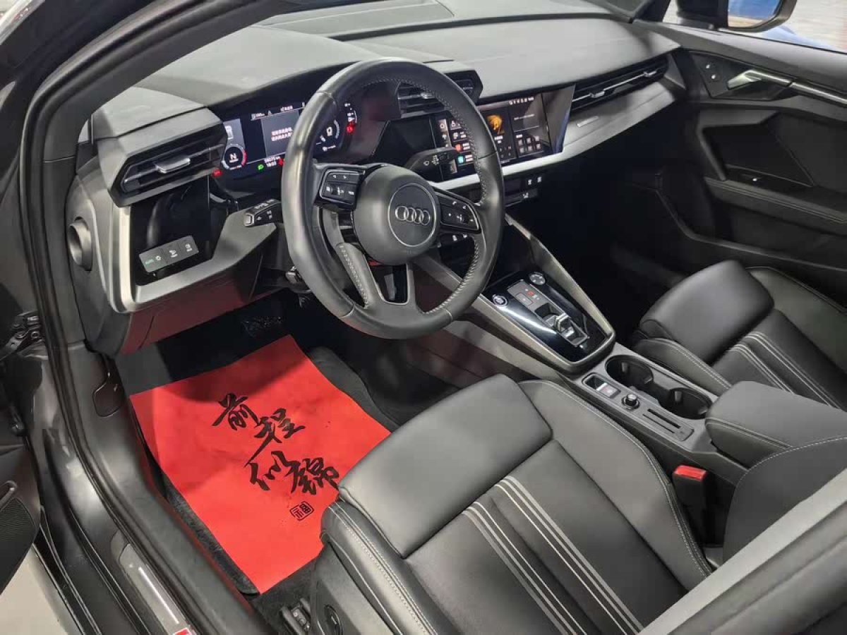 奧迪 奧迪A3  2022款 A3L Limousine 35 TFSI 時(shí)尚運(yùn)動(dòng)型圖片