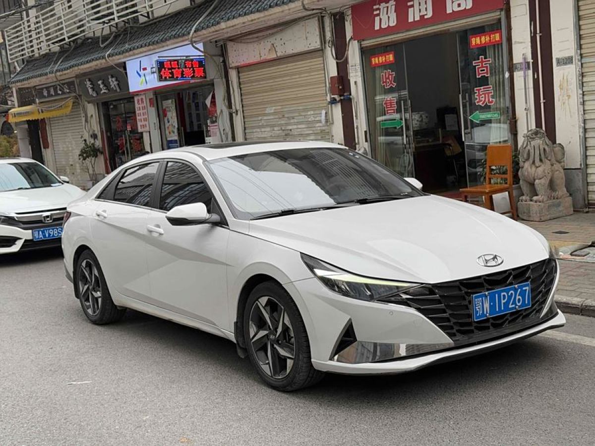 現(xiàn)代 伊蘭特  2022款 1.5L CVT LUX尊貴版圖片