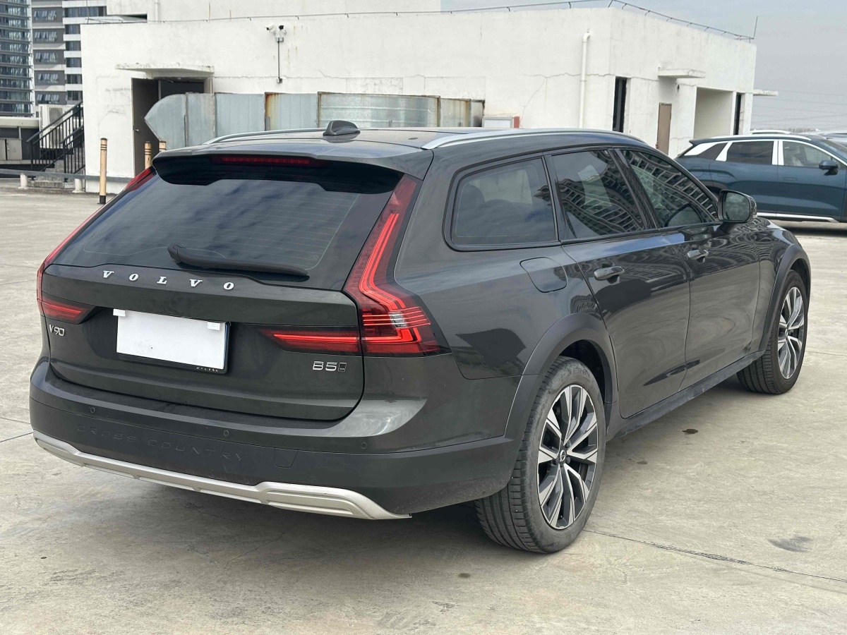 2021年9月沃爾沃 V90  2023款 Cross Country B5 AWD 智遠(yuǎn)版