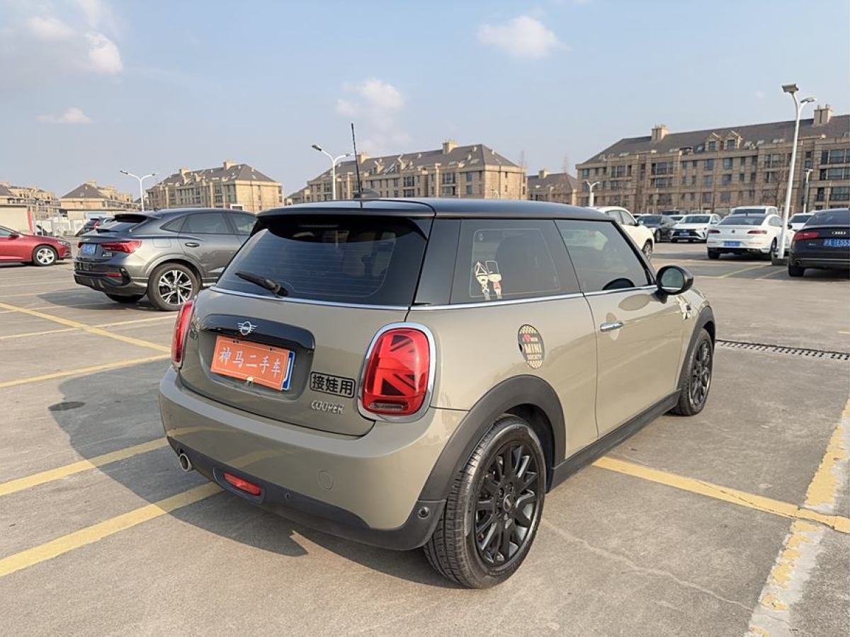 MINI MINI  2019款 1.5T COOPER 經(jīng)典派圖片