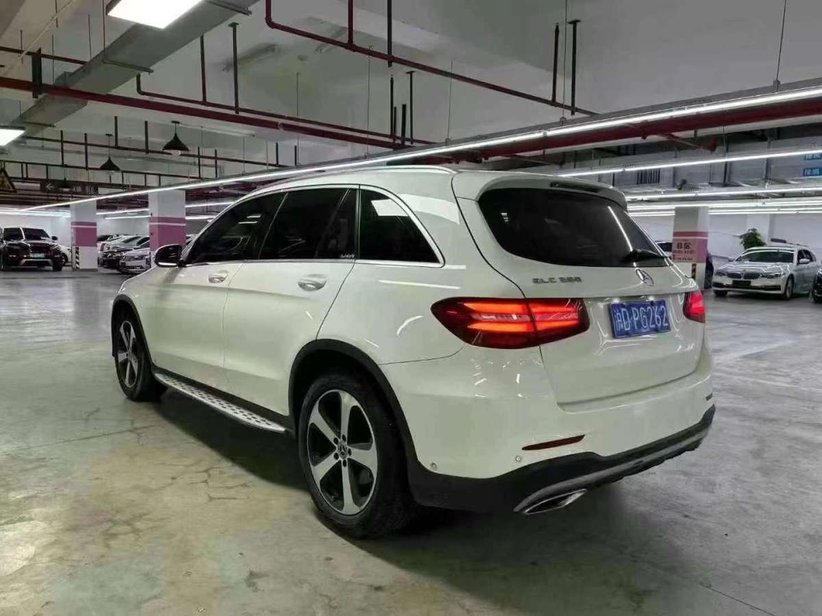 奔馳 奔馳GLC  2018款 改款 GLC 260 4MATIC 豪華型圖片