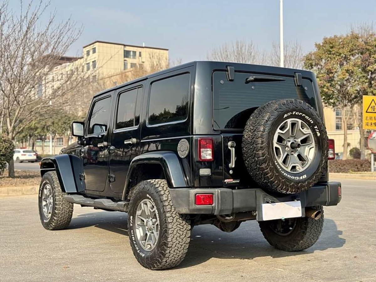 Jeep 牧馬人  2011款 3.8L Sahara 四門版圖片