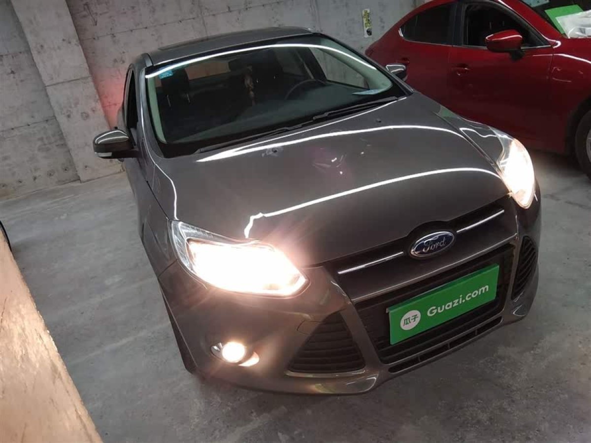 福特 ?？怂? 2012款 三廂 1.6L 自動(dòng)風(fēng)尚型圖片