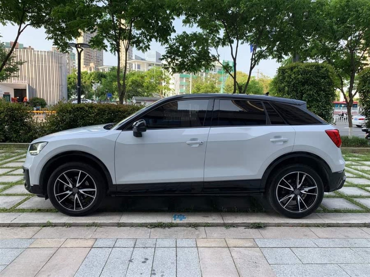 奧迪 奧迪Q2L  2024款 改款 35TFSI 時(shí)尚動(dòng)感型圖片