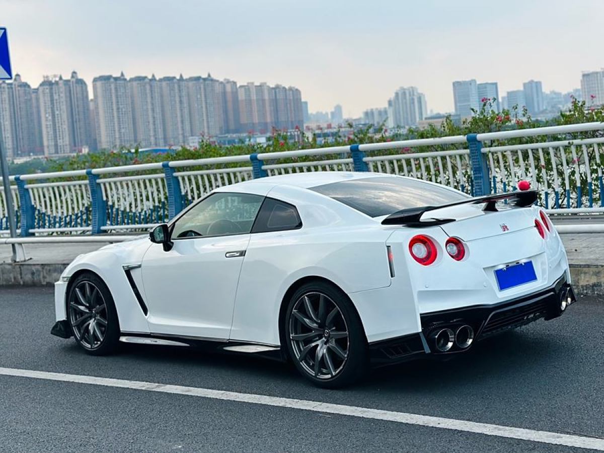 日產(chǎn) GT-R  2009款 R35圖片