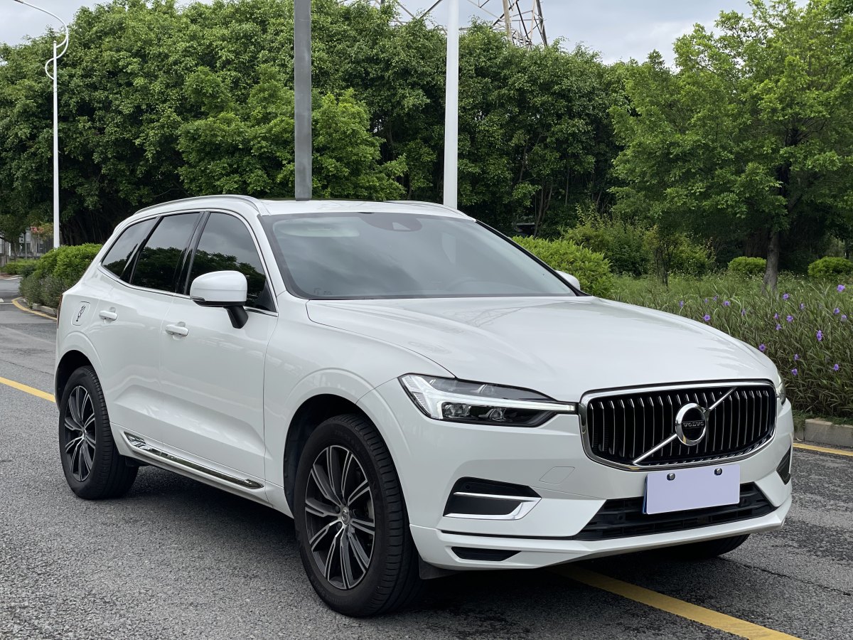 沃爾沃 XC60  2021款 T5 四驅(qū)智遠(yuǎn)豪華版圖片