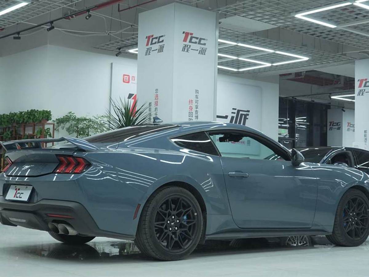 福特 Mustang  2024款 2.3T EcoBoost 硬頂性能版圖片