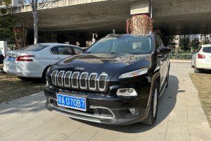 自由光 Jeep 2.4L 專業(yè)版