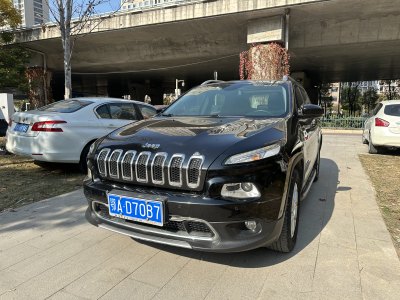 2016年1月 Jeep 自由光 2.4L 专业版图片