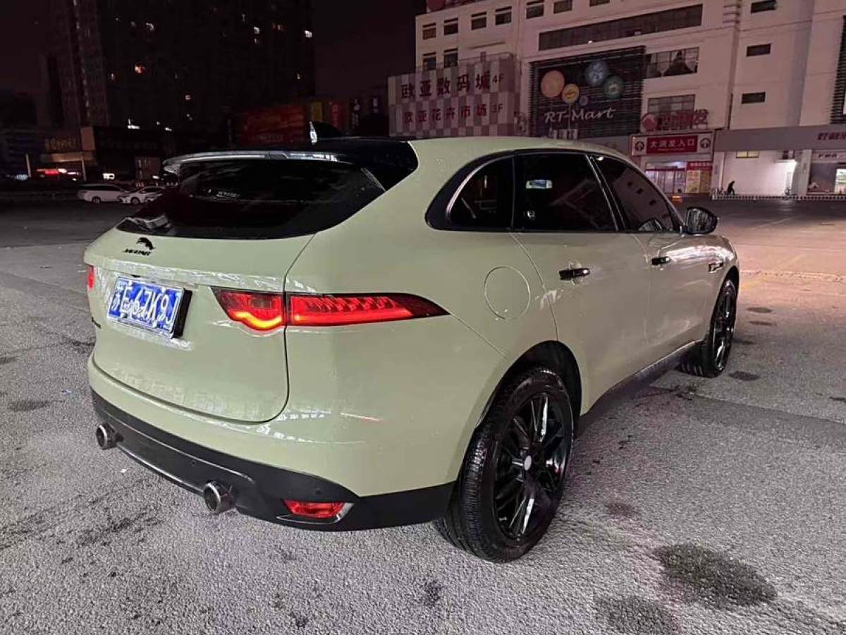 捷豹 F-PACE  2016款 2.0T 兩驅(qū)都市尊享版圖片