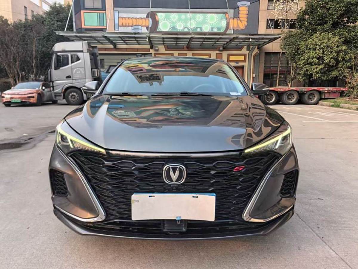 長(zhǎng)安 逸動(dòng)  2021款 PLUS 藍(lán)鯨NE 1.4T GDI DCT尊貴型圖片