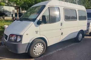 經(jīng)典全順 福特 2.4L汽油短軸10座低頂多功能車4G69S4N