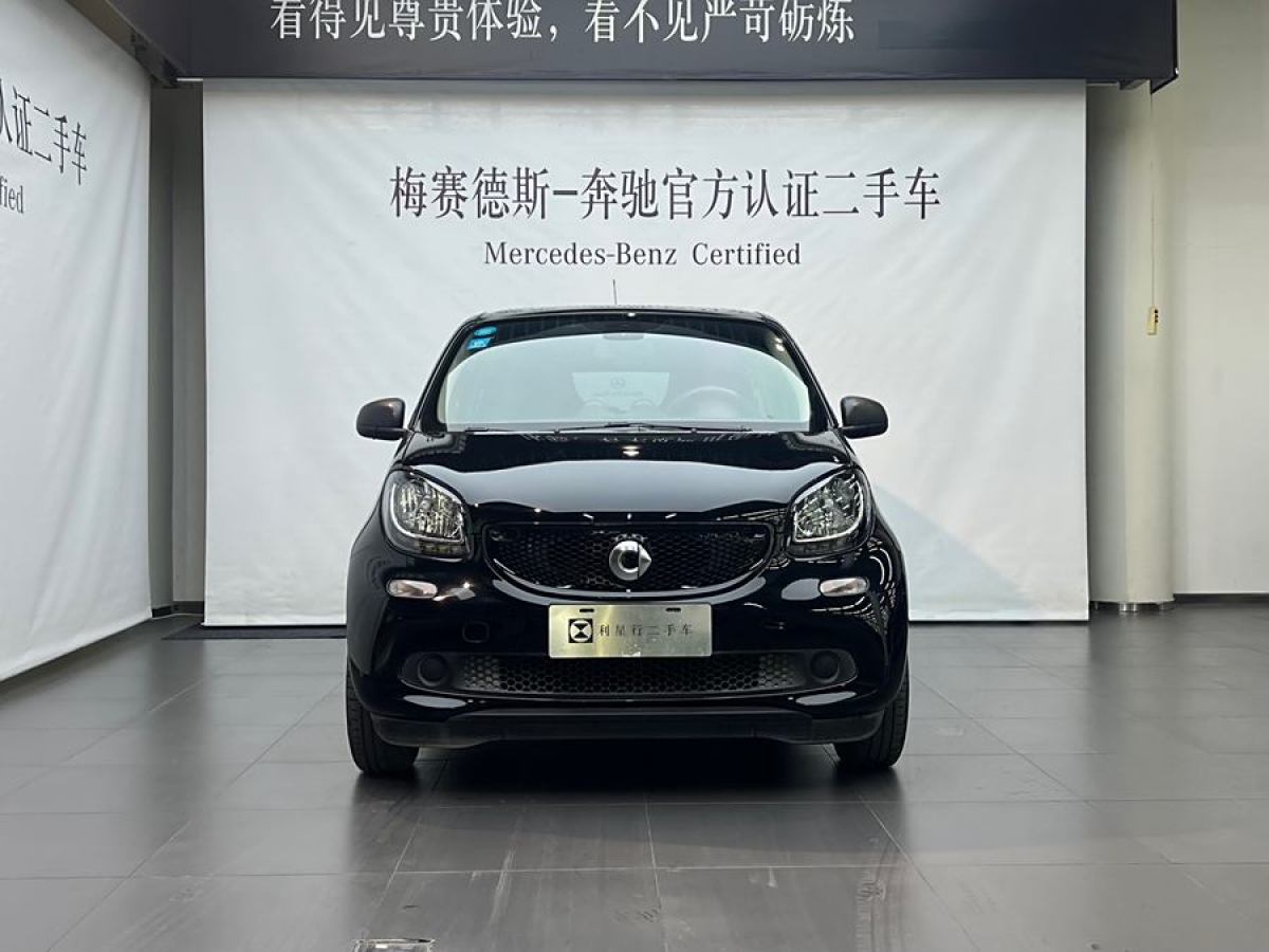 2018年3月smart forfour  2016款 1.0L 52千瓦激情版