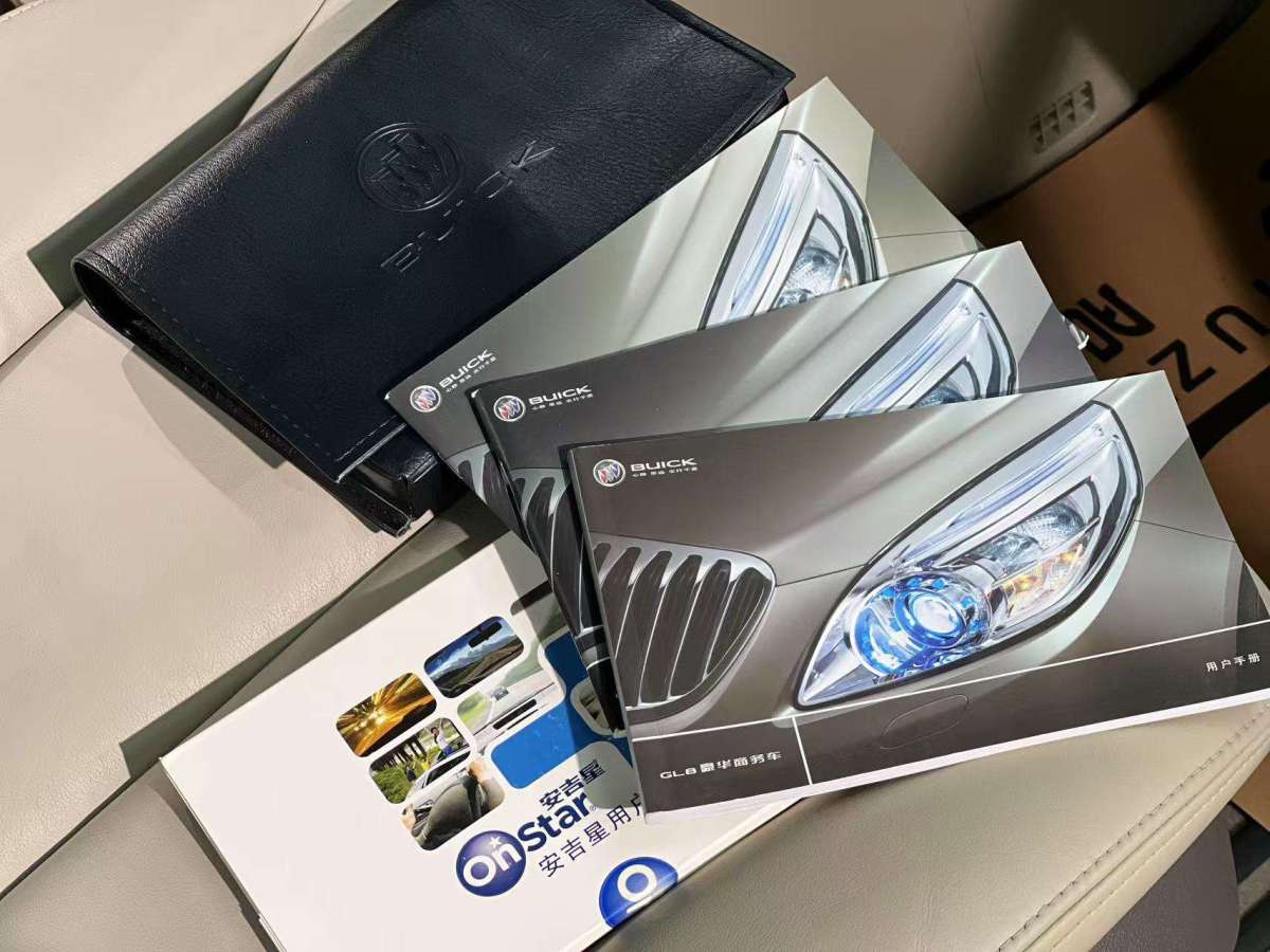 別克 GL8  2014款 3.0L GT豪華商務(wù)豪雅版圖片