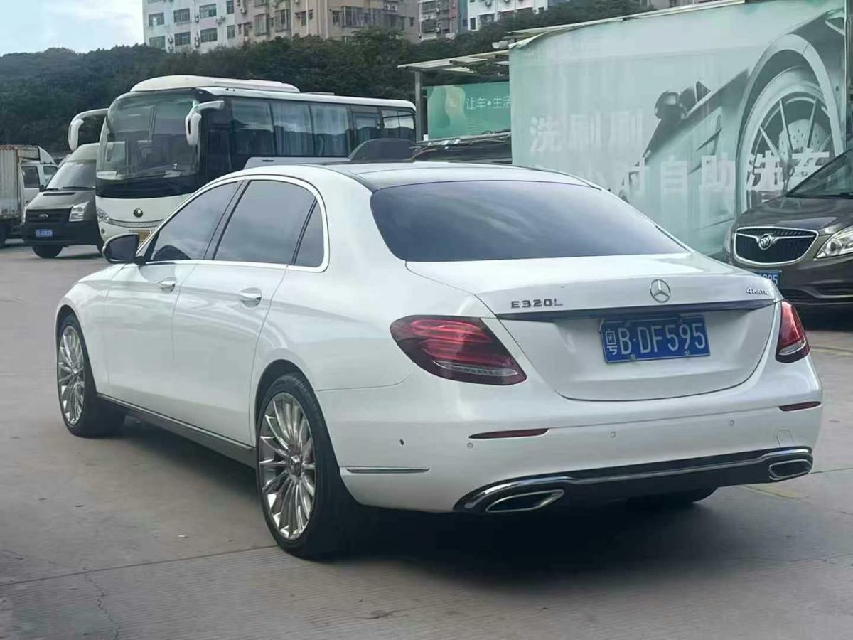 奔馳 奔馳E級(jí)  2017款 E 200 L 4MATIC圖片