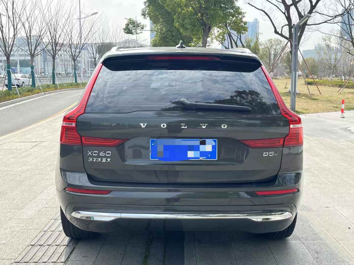 2022年1月沃爾沃 XC60  2022款 B4 智行豪華版