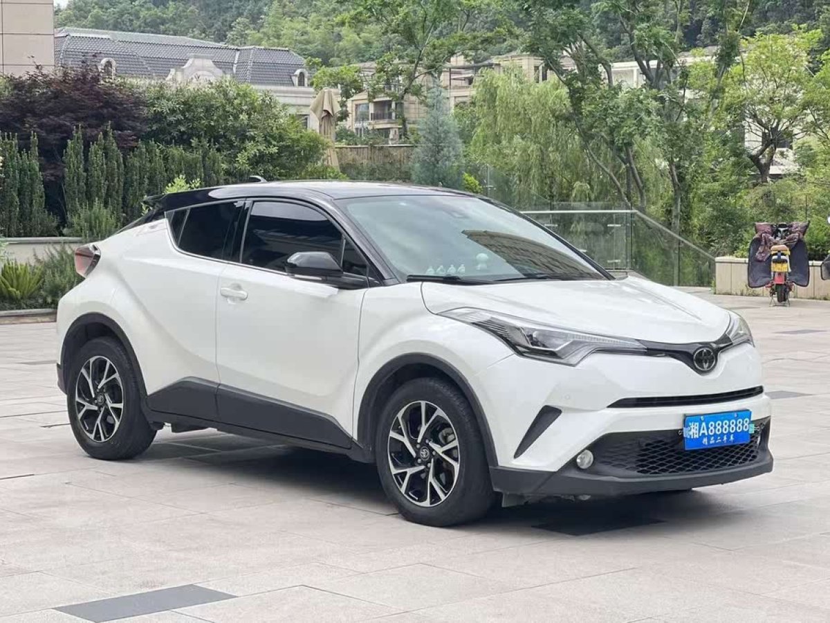 豐田 C-HR  2020款 2.0L 豪華版圖片