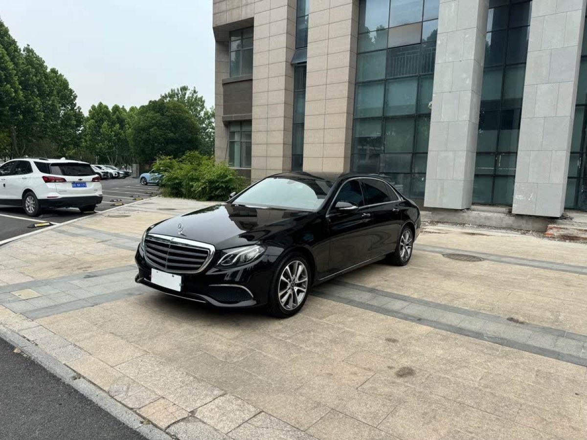 奔馳 奔馳E級(jí)  2022款 改款 E 260 L圖片