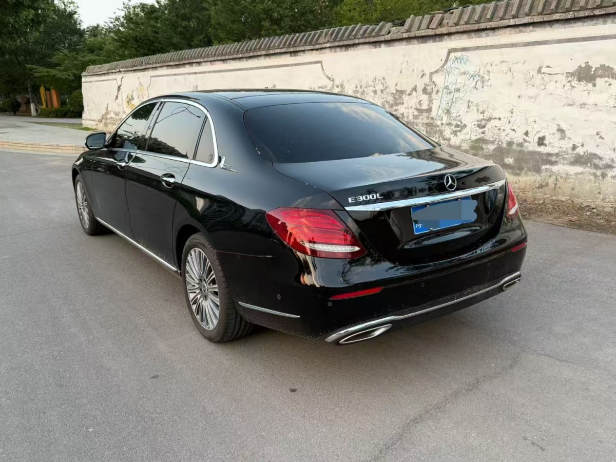 奔馳 奔馳E級  2020款 E 300 L 豪華型圖片
