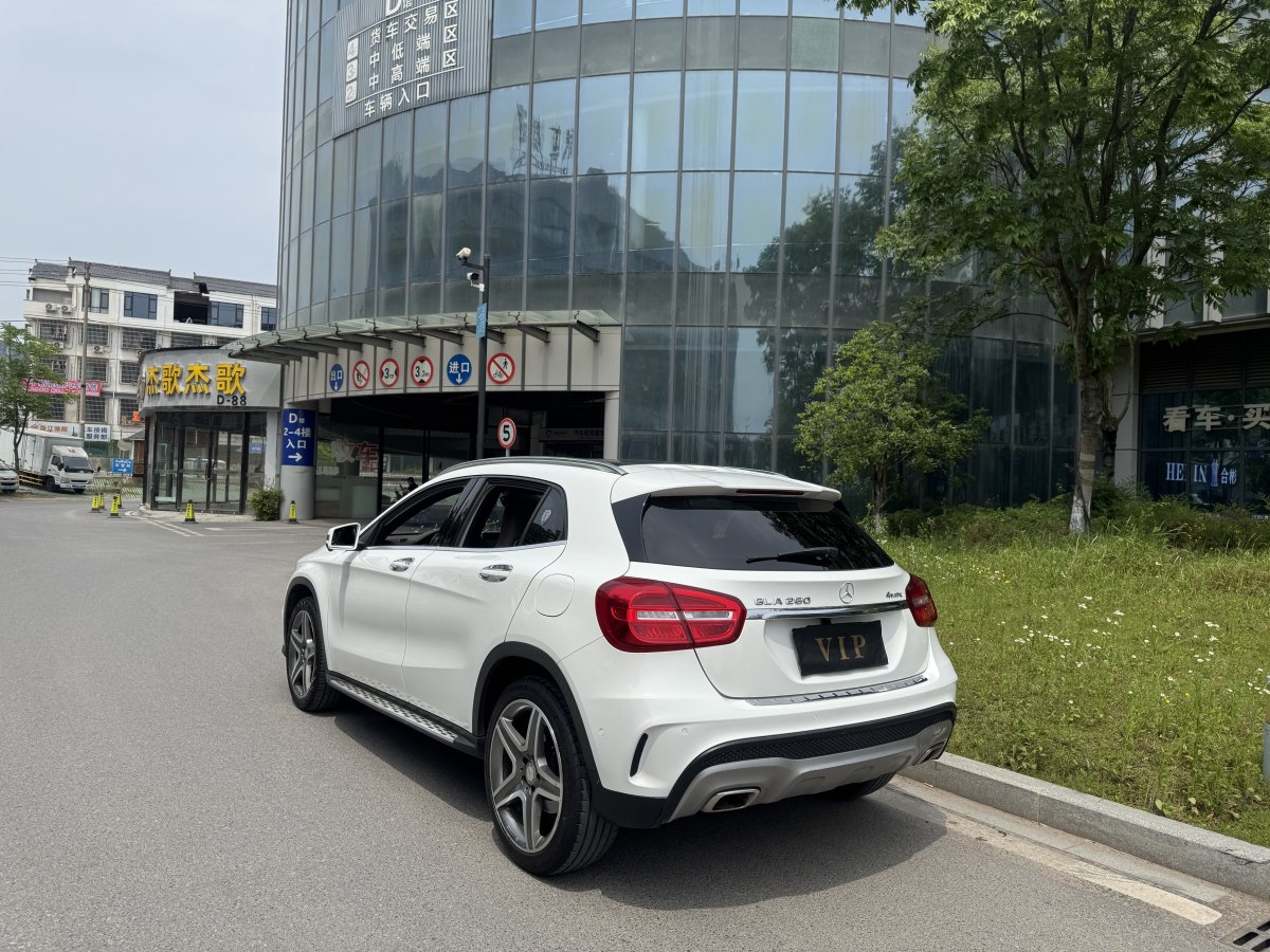 奔馳 奔馳GLA  2016款 GLA 260 4MATIC 運(yùn)動(dòng)型圖片