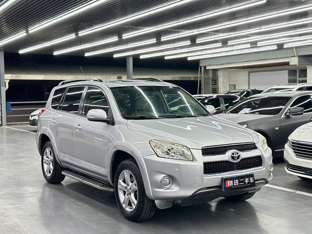 豐田 RAV4榮放  2012款 炫裝版 2.4L 自動(dòng)四驅(qū)豪華圖片