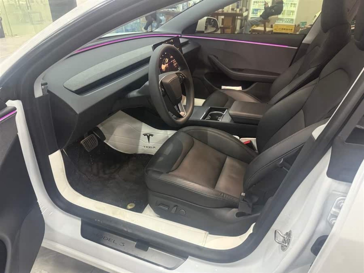 特斯拉 Model 3  2023款 煥新版 后輪驅(qū)動圖片