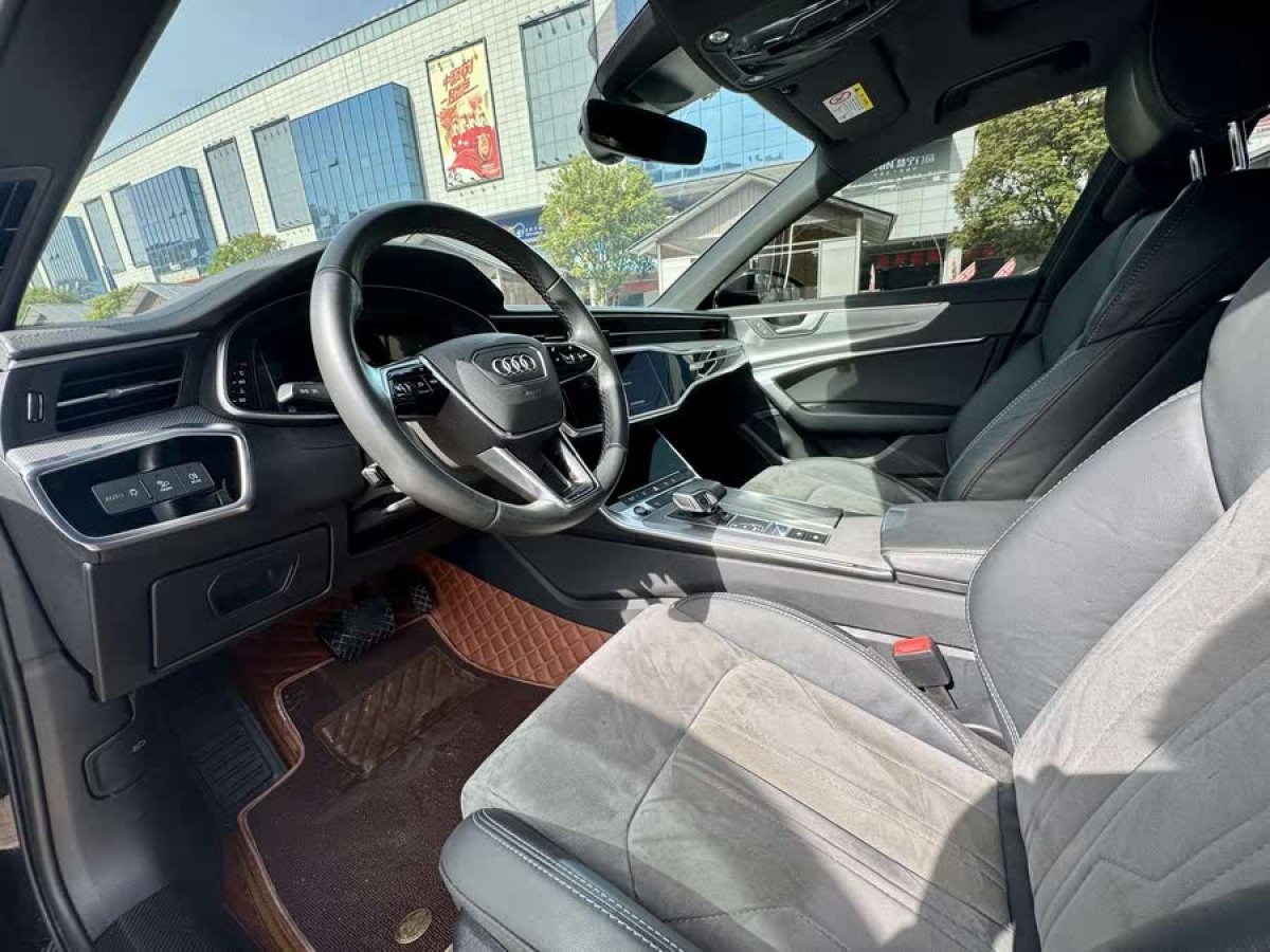 奧迪 奧迪A6L  2021款 45 TFSI 臻選動感型圖片