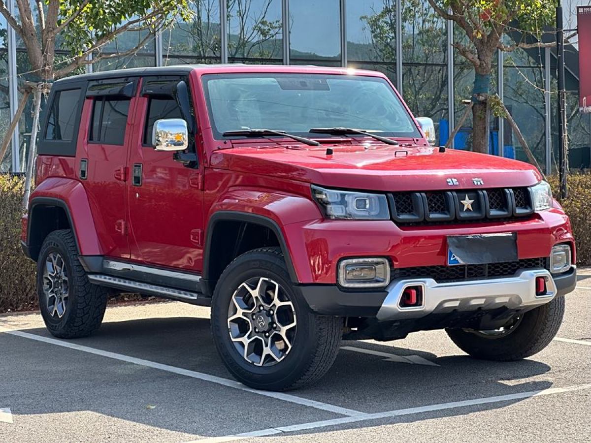 北京 BJ40  2018款 PLUS 2.0T 手動四驅(qū)尊享版圖片