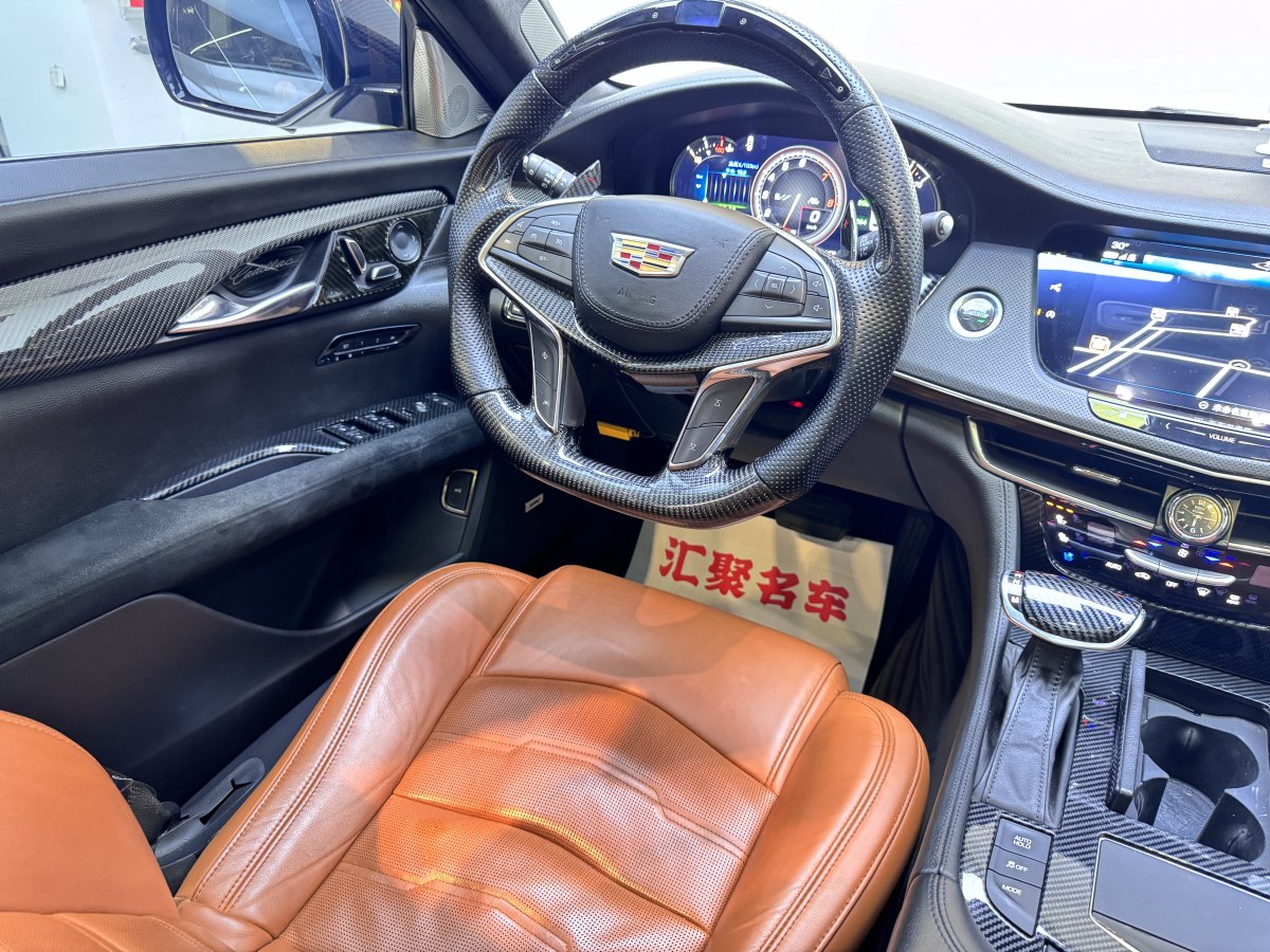 凱迪拉克 CT6  2017款 28T 領(lǐng)先型圖片