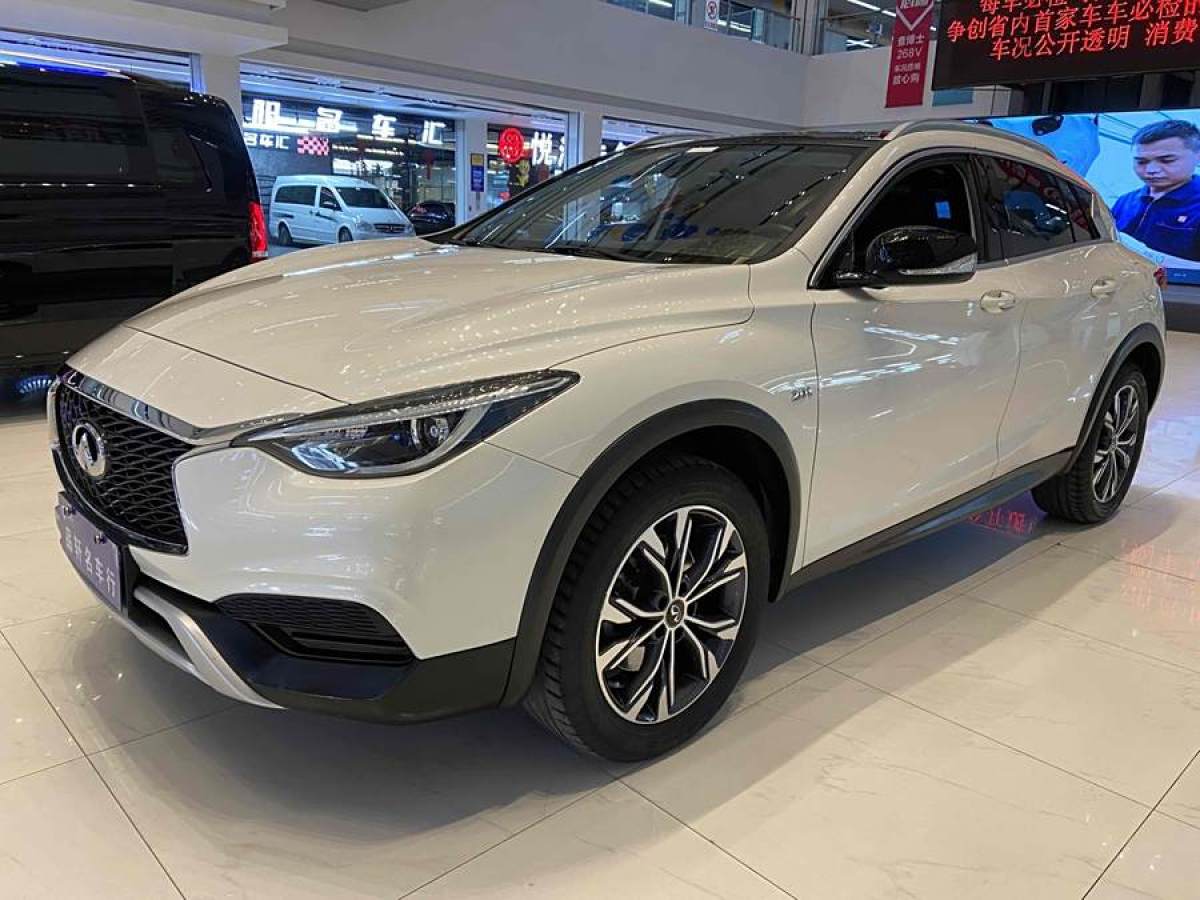 英菲尼迪 QX30  2017款 2.0T 四驅(qū)時(shí)尚版圖片