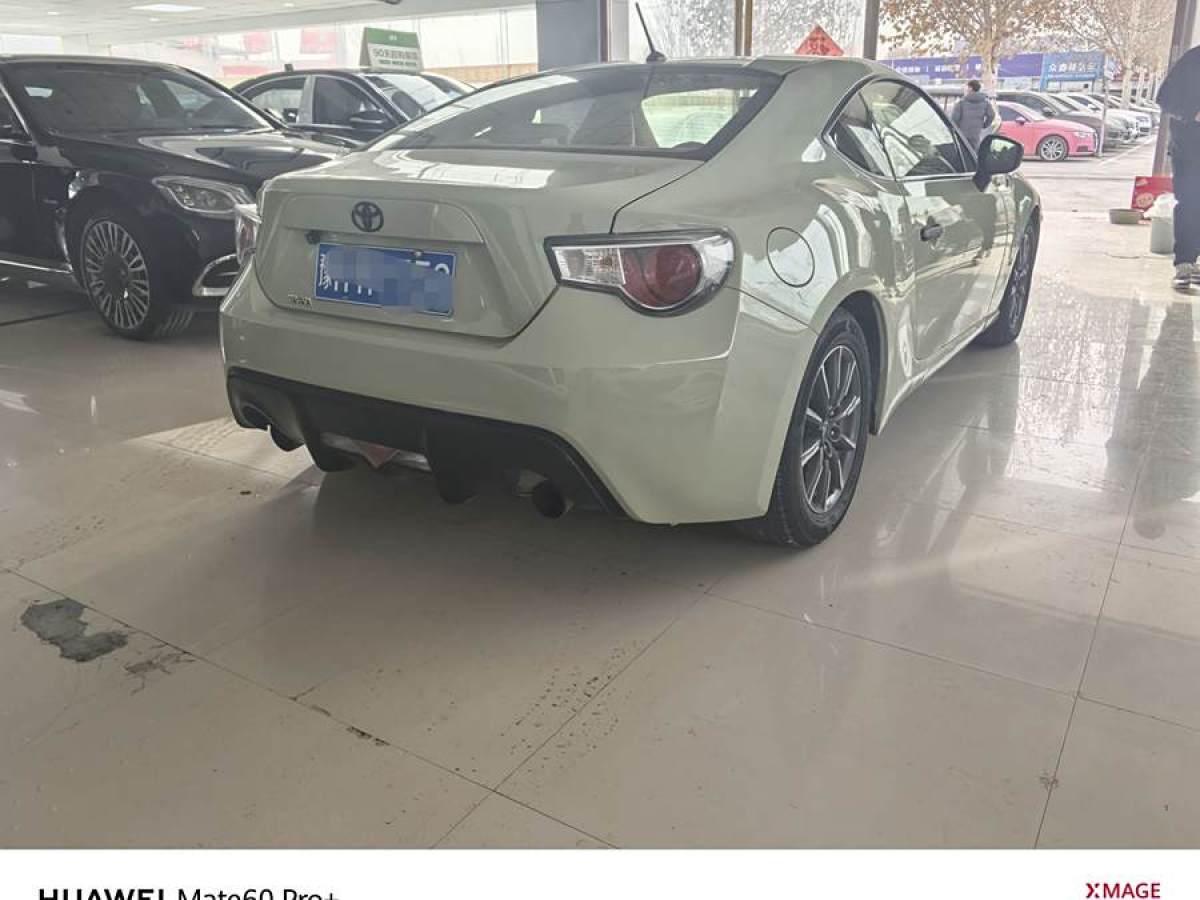 豐田 86  2013款 2.0L 自動(dòng)豪華型圖片