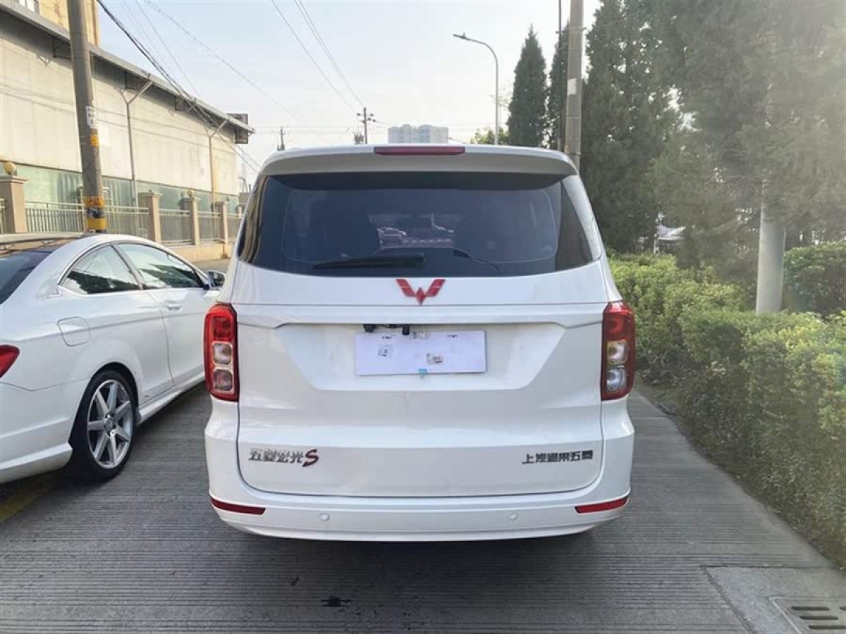 五菱 五菱宏光  2018款 1.5L 經(jīng)典款S基本型圖片