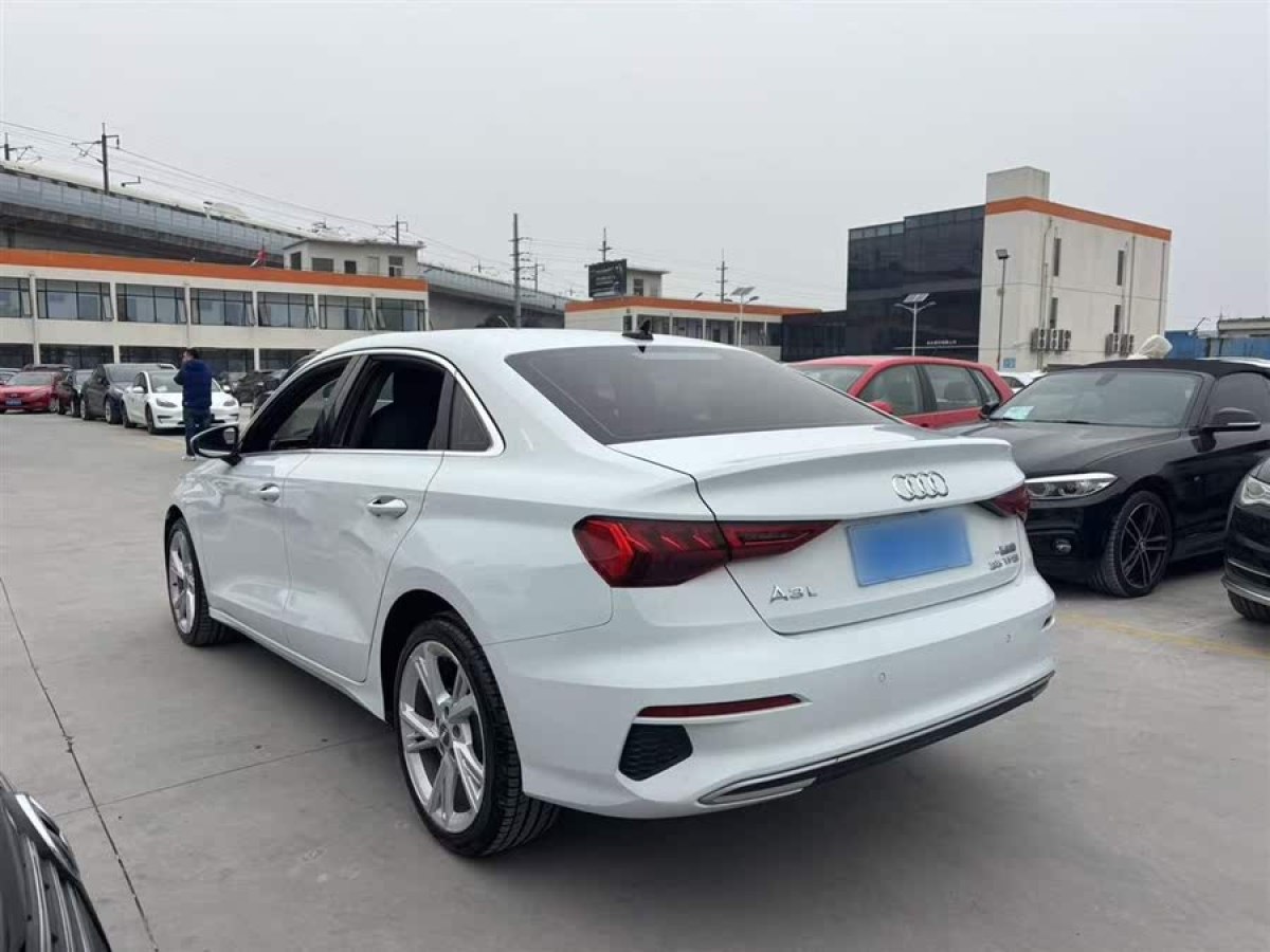 奧迪 奧迪A3  2021款 A3L Limousine 35 TFSI 時(shí)尚致雅型圖片