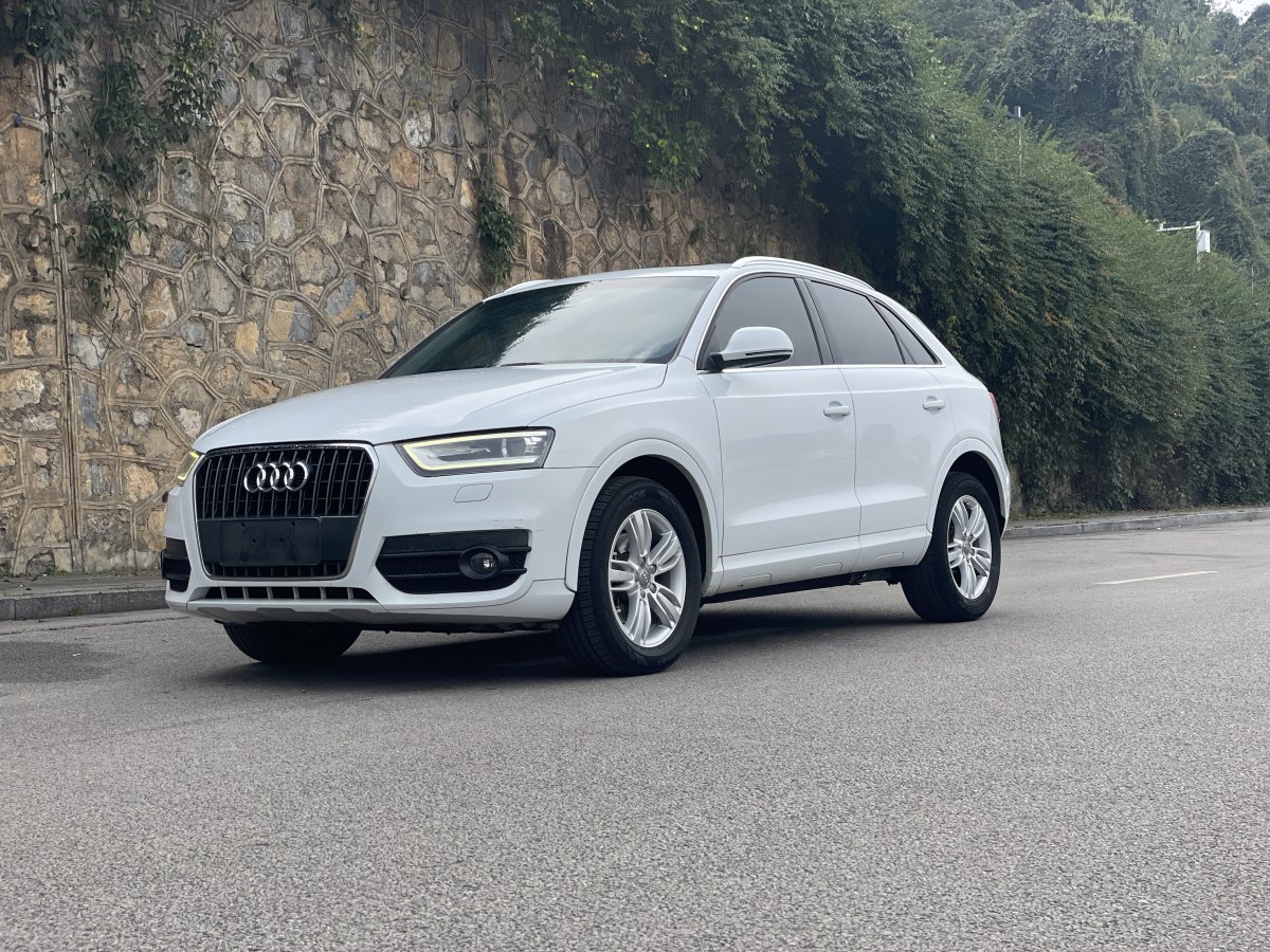 奧迪 奧迪Q3  2013款 35 TFSI 進(jìn)取型圖片