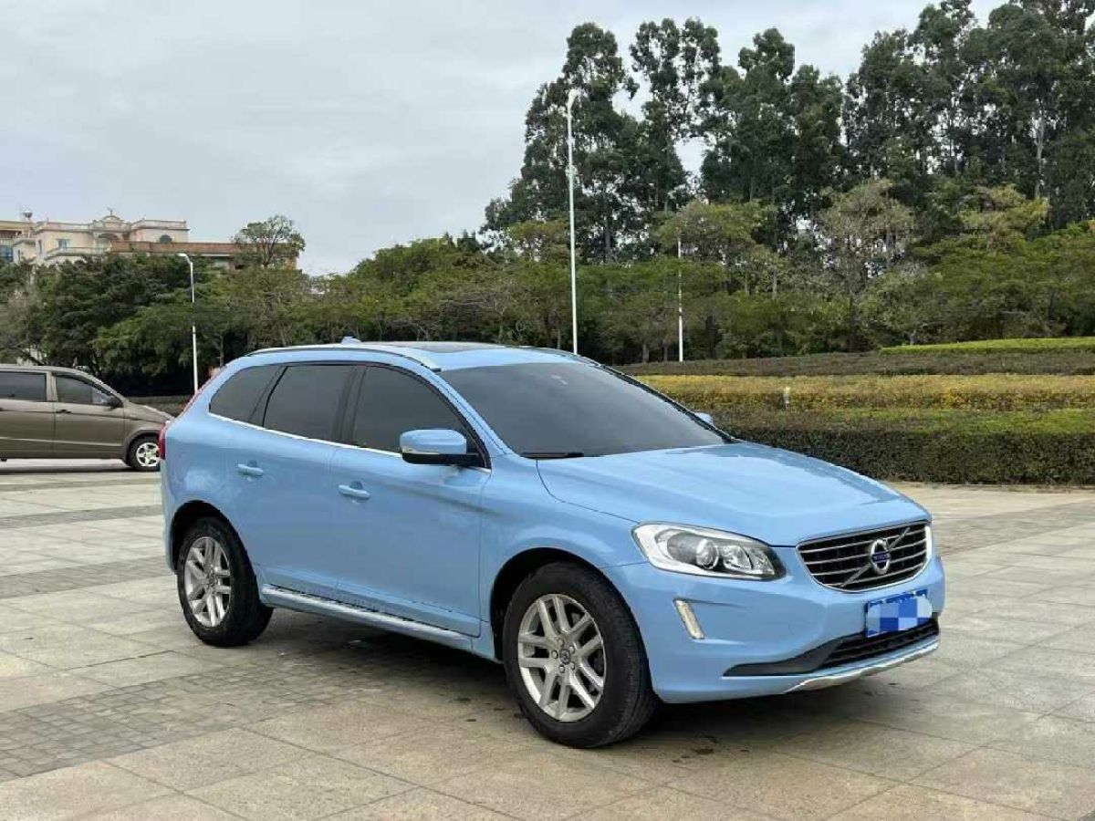 沃爾沃 XC60  2017款 2.0T T5 AWD 個(gè)性運(yùn)動(dòng)版圖片