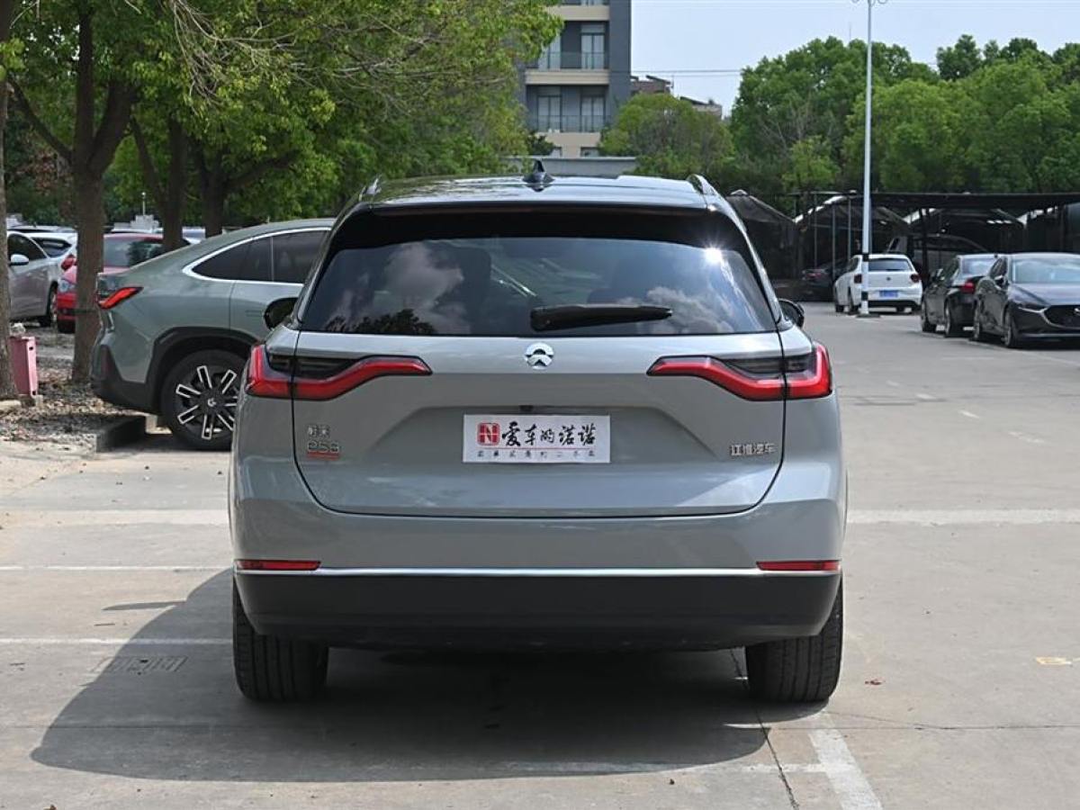 蔚來 ES8  2020款 415KM 基準(zhǔn)版 六座版圖片