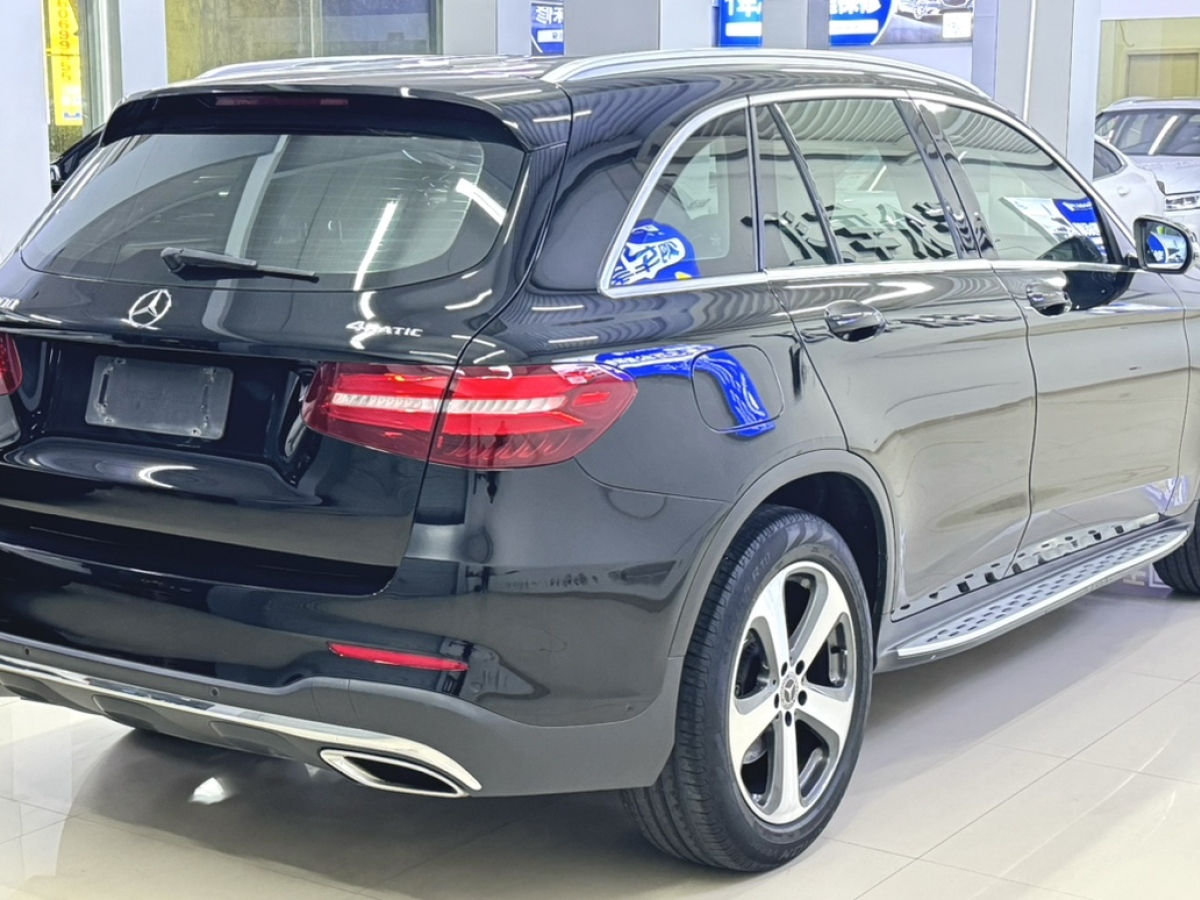 奔馳 奔馳GLC  2017款 GLC 300 4MATIC 動(dòng)感型圖片